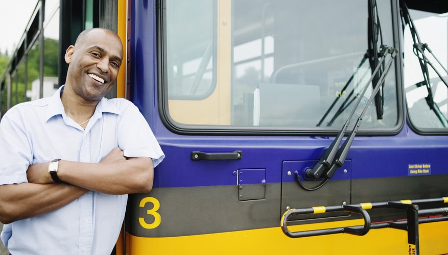 Teach children to respect bus drivers through craft activities. Teach children to respect bus drivers through craft activities.
