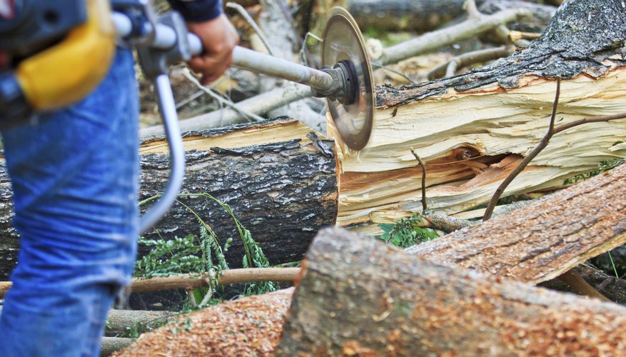 A pile of logs wouldn't intimidate a mower-engined log splitter one bit. A pile of logs wouldn't intimidate a mower-engined log splitter one bit.