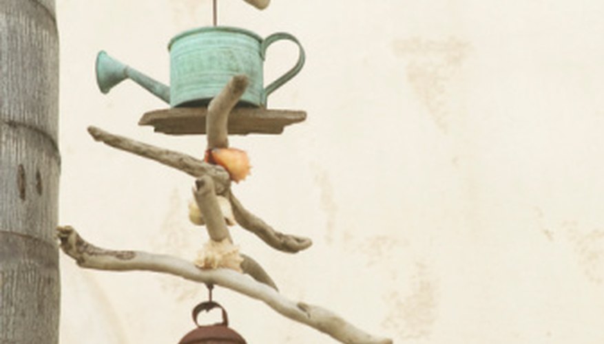 You can create a wind chime that suits your style. You can create a wind chime that suits your style.