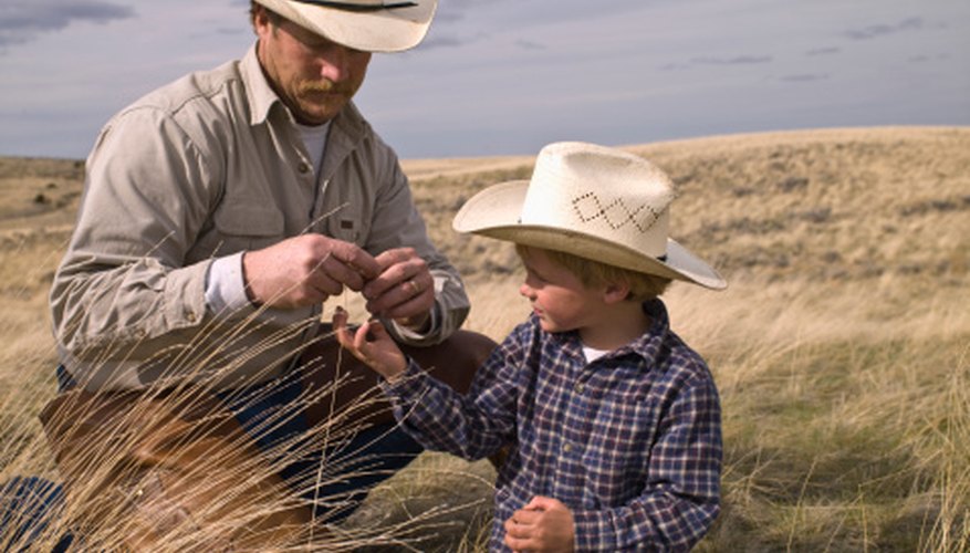 The Old West is full of inspirations for fun craft ideas. The Old West is full of inspirations for fun craft ideas.