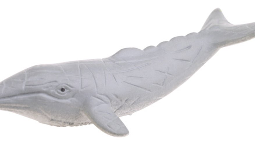 Paint the whale carving to give your whale its distinctive color. Paint the whale carving to give your whale its distinctive color.