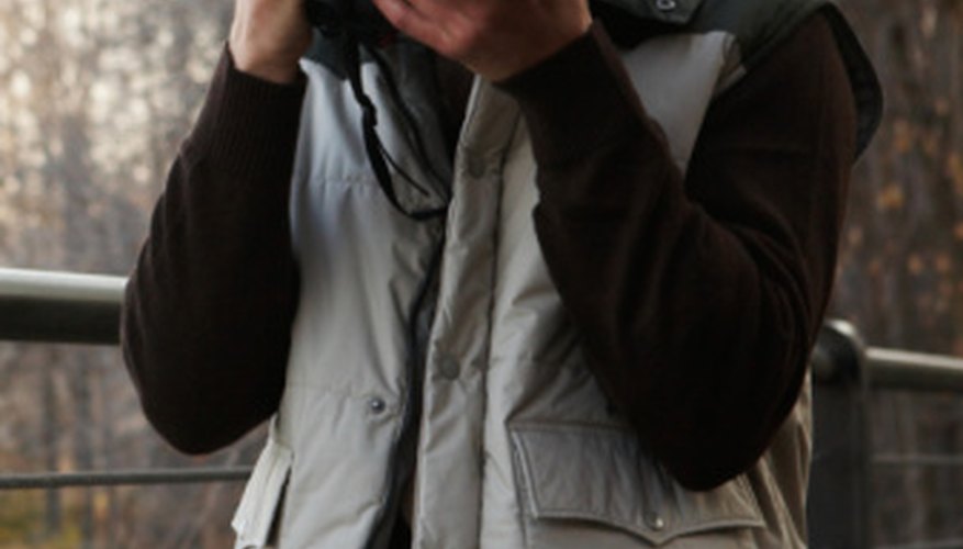 Amateur photographers take pictures as a hobby. Amateur photographers take pictures as a hobby.
