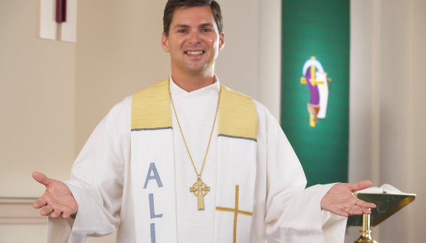 Photo Credit: Brand X Pictures/Brand X Pictures/Getty Images The Easter vestments are gold and white.