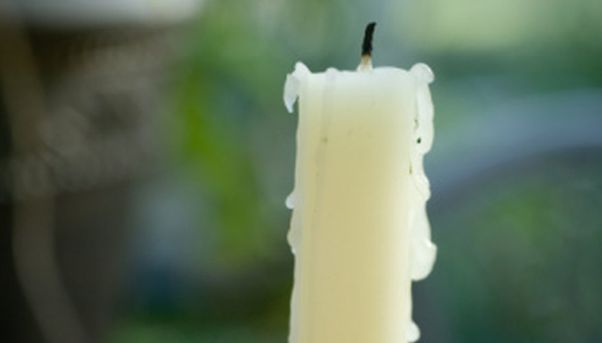 Heating wax leads to moderate dripping, which adds another dimension to your sculpture. Heating wax leads to moderate dripping, which adds another dimension to your sculpture.