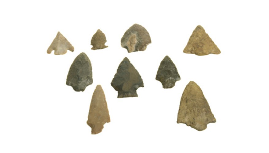 Arrowheads made from a wide variety of stones Arrowheads made from a wide variety of stones
