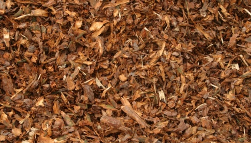 To determine the amount of mulch required, first decide how deep you want the mulch to be. To determine the amount of mulch required, first decide how deep you want the mulch to be.
