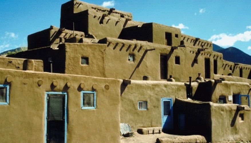 Kids can craft pseudo adobe dwellings using clay and paper. Kids can craft pseudo adobe dwellings using clay and paper.