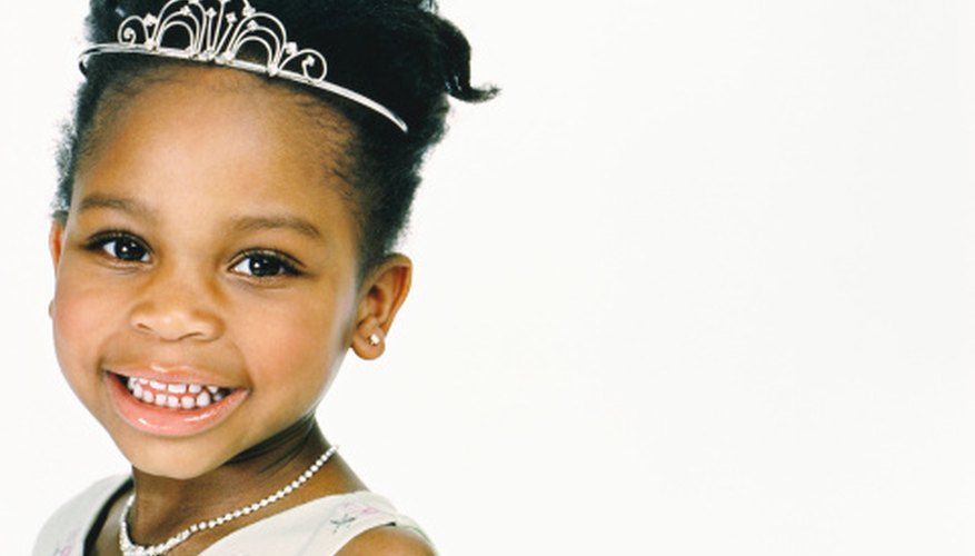Give an appropriate pageant gift to a participant or supporter. Give an appropriate pageant gift to a participant or supporter.