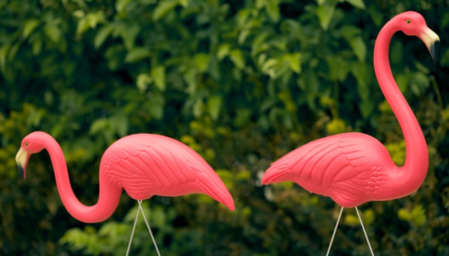 Plastic flamingos serve as a good model for craft flamingos. Plastic flamingos serve as a good model for craft flamingos.