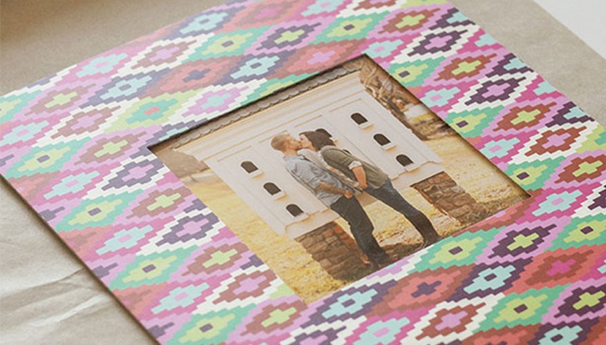 The first step is to trace your art onto kraft paper. The first step is to trace your art onto kraft paper.
