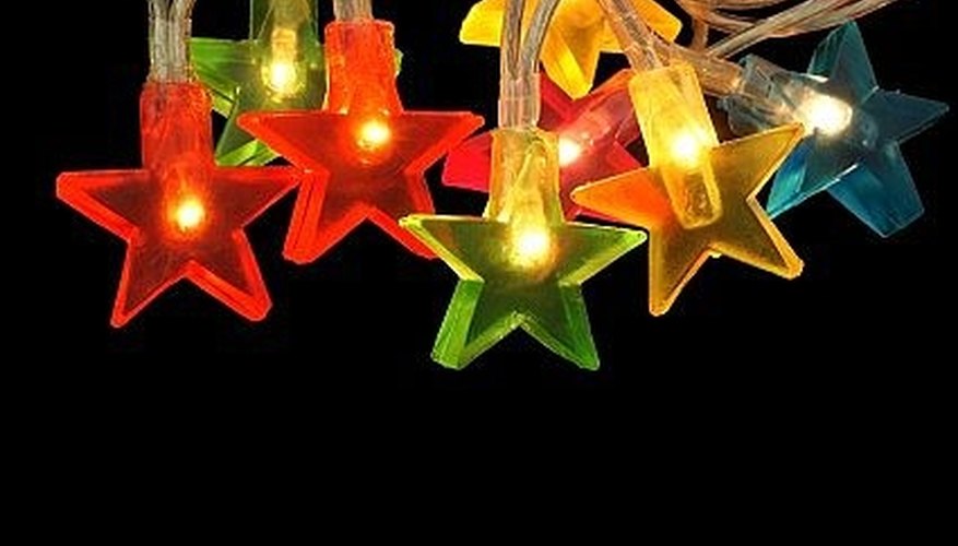 How To Put Lights on a Christmas Tree How To Put Lights on a Christmas Tree