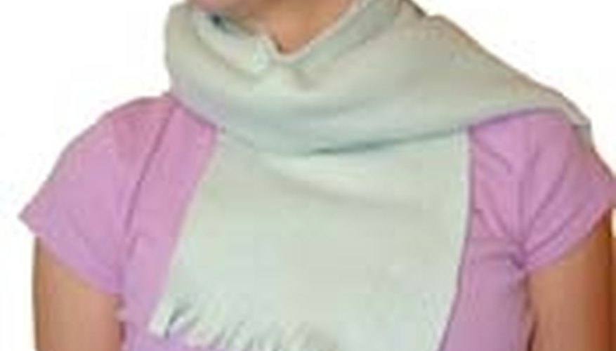 Make a Polar Fleece Scarf Make a Polar Fleece Scarf