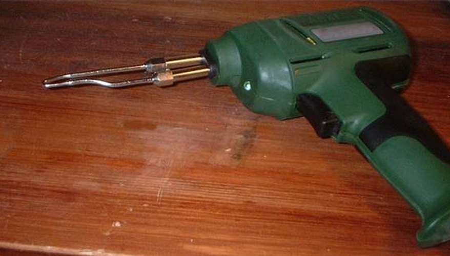 How Does a Soldering Gun Work? How Does a Soldering Gun Work?