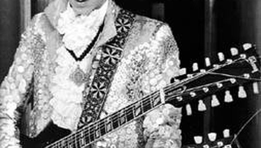 The Who's Pete Townshend, another notable Gibson EDS user The Who's Pete Townshend, another notable Gibson EDS user