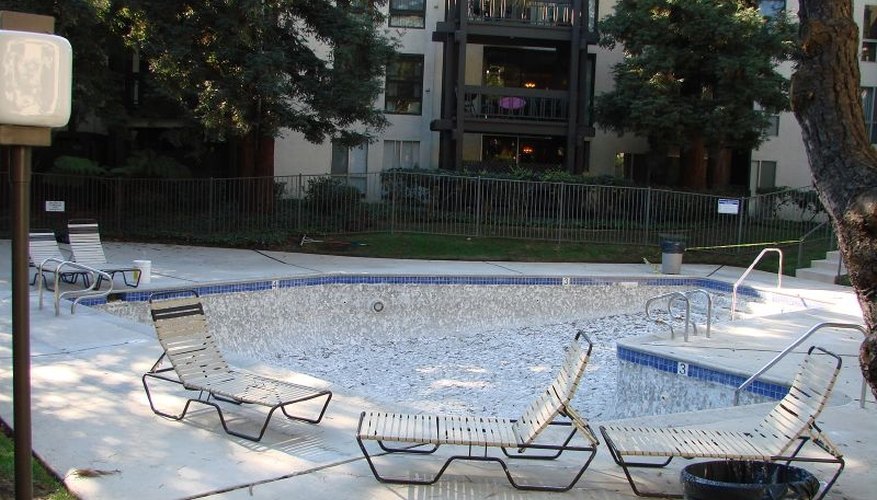 Plaster swimming pool Plaster swimming pool