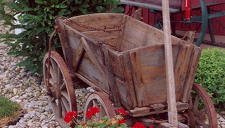 Old wagons can be restored to use as decorations or for functional uses. Old wagons can be restored to use as decorations or for functional uses.
