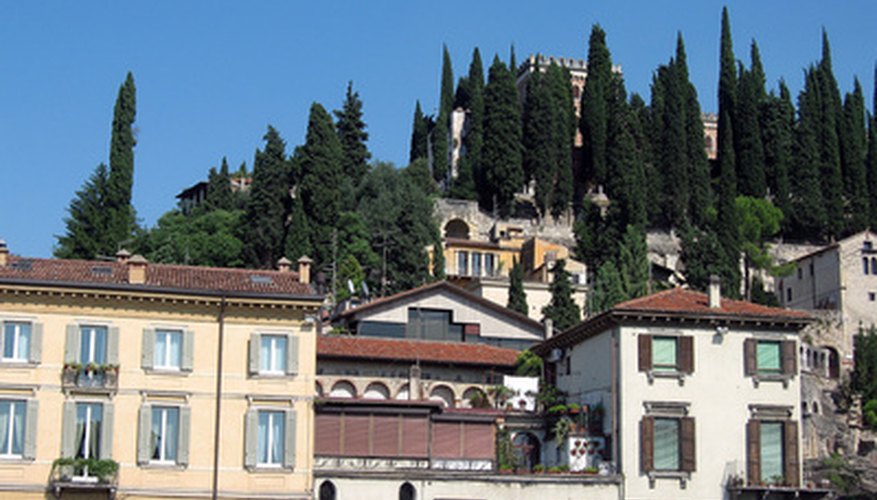 Romeo and Juliet takes place in Verona, Italy. Romeo and Juliet takes place in Verona, Italy.