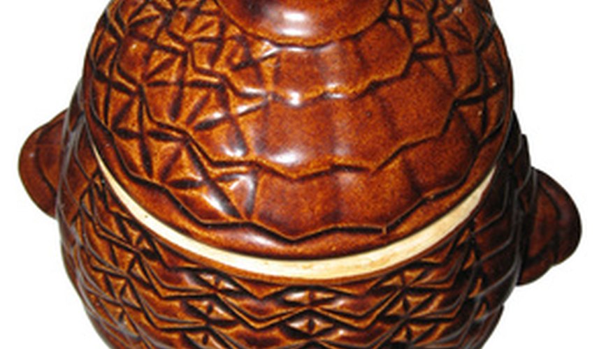 Get to know the details about your pottery. Get to know the details about your pottery.