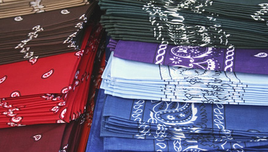 Bandanas in three different colors form this necklace. Bandanas in three different colors form this necklace.