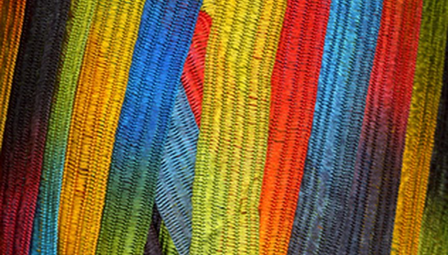 With colorful yarn, you can begin a plethora of simple macramé projects. With colorful yarn, you can begin a plethora of simple macramé projects.