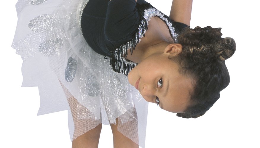 Make a tulle skirt for a dress-up costume. Make a tulle skirt for a dress-up costume.