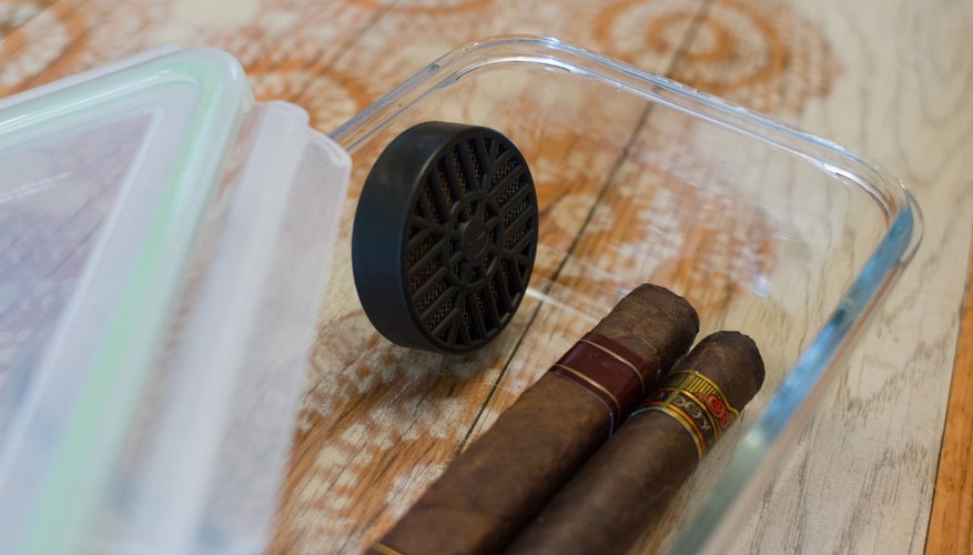 How do you keep cigars fresh without a humidor?