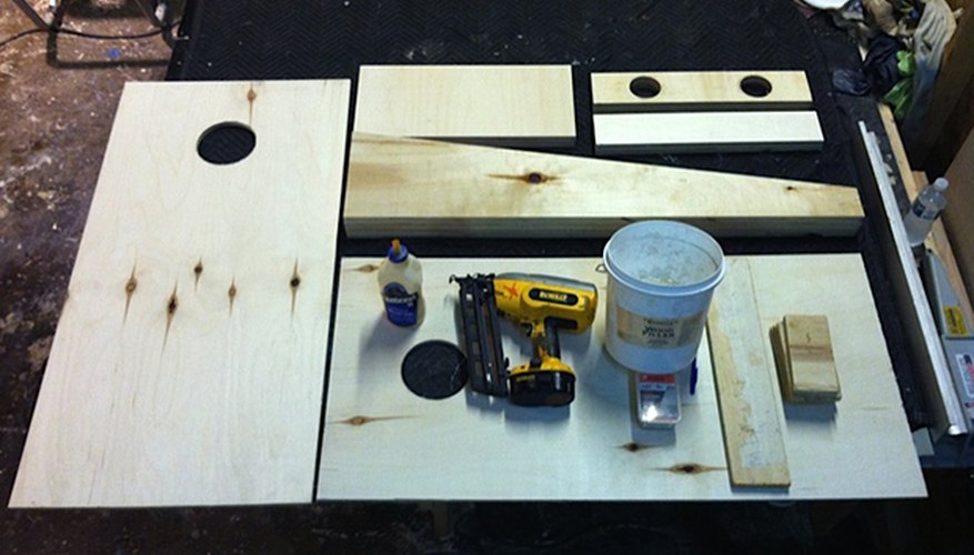 Photo Credit: Tom Maliszewski These are the materials needed for cornhole boards set.