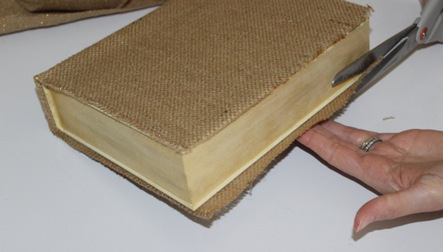 Brush on glue on the edges before cutting. Brush on glue on the edges before cutting.