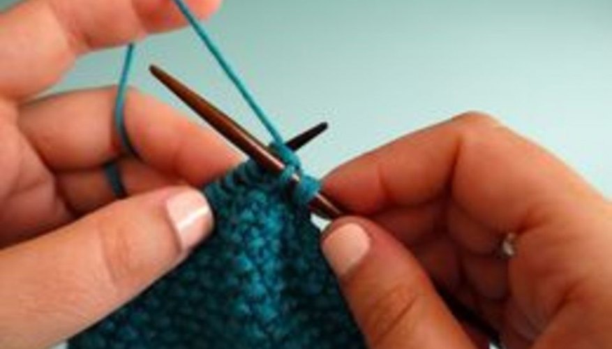 Photo Credit: Jessica Begum The Knit Stitch - yarn in back