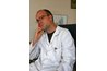The choice between colostomy and anastomosis can be difficult.