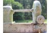 The horizontal shaft cannot turn the lower right worm gear shaft and cannot be used as an increaser.