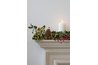 Decorating with pinecones is environmentally friendly.