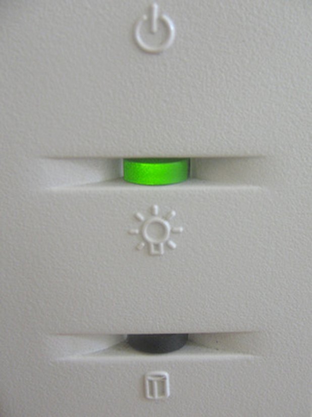 Un LED verde en tu computadora indicará una operación correcta de hardware.