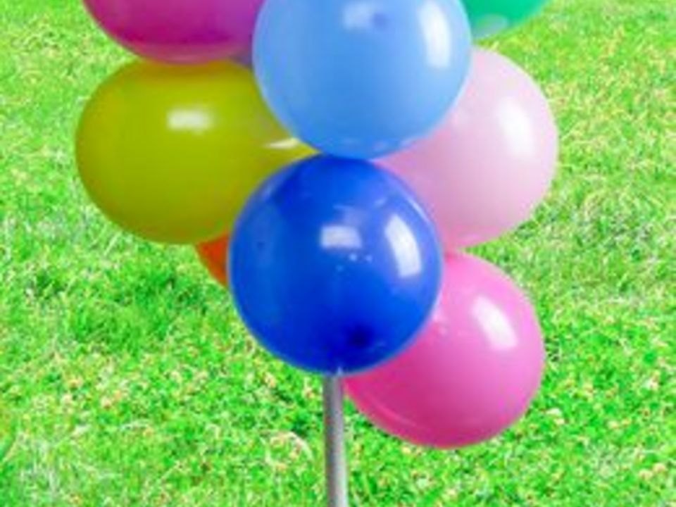 rainbow balloon arch without helium