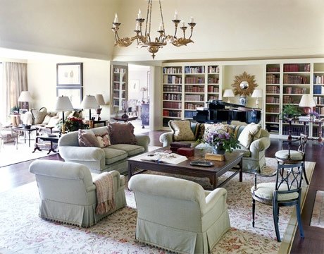 There are two discinct areas for this large L-shaped room There are two discinct areas for this large L-shaped room
