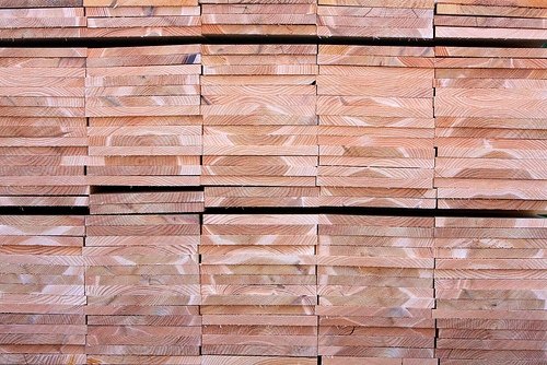 End grains of red cedar pickets.