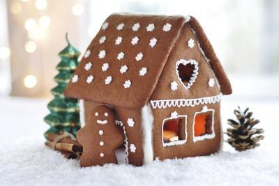Small gingerbread house