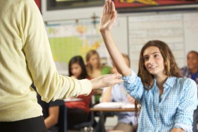 Singular possessive nouns arise often in everyday spoken and written English Singular possessive nouns arise often in everyday spoken and written English