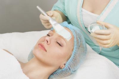 Rice flour helps to treat wrinkles, blemishes and pigmentation.
