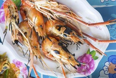 Cooked prawns