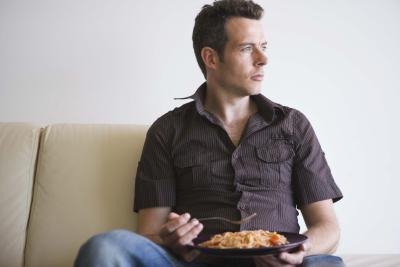 Man eating pasta