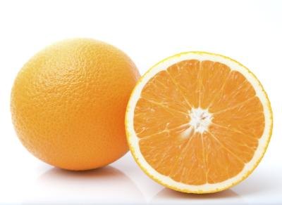 Oranges and acidic food can be painful to eat with a tongue ulcer.