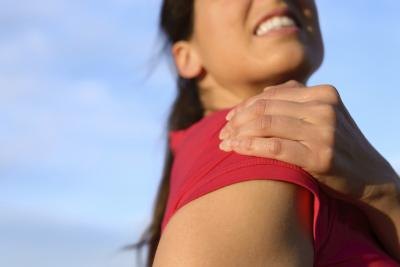 The onset of tendon pain may come on quickly.
