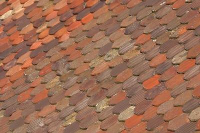 Shingles are available that use a blend of colors to create a variegated color pattern.