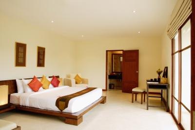 Modern bedroom with platform bed.