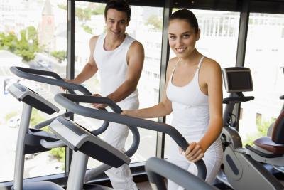 Can You Get a Flatter Stomach Using an Elliptical Machine? Can You Get a Flatter Stomach Using an Elliptical Machine?