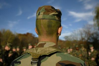 Army ROTC instructor and cadets