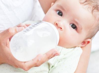 A clean bottle keeps baby happy and healthy. A clean bottle keeps baby happy and healthy.