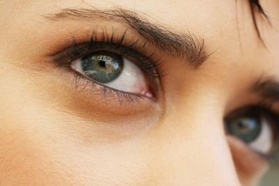 eyes looking sideways