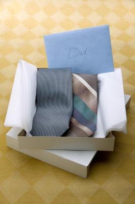 Seven-fold ties are luxurious.